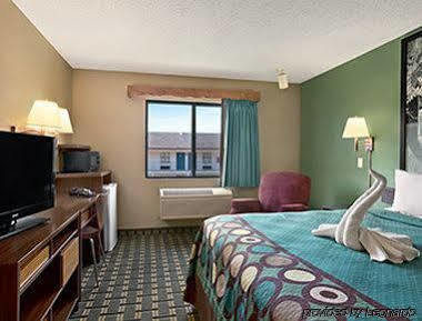 Super 8 By Wyndham Russellville Exteriör bild